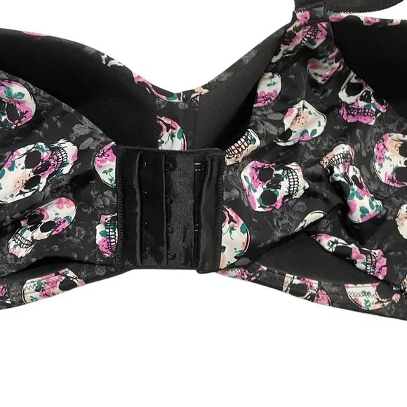 Torrid Curve Womens Wireless Bra Black Floral Skull Print Sz 46C - Picture 6 of 7